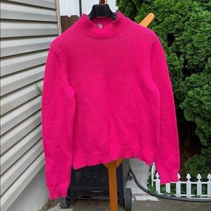 Uniqlo turtlenecks sweater